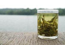 Top 10+: Green Tea Health Benefits & Side-Effects (2023)